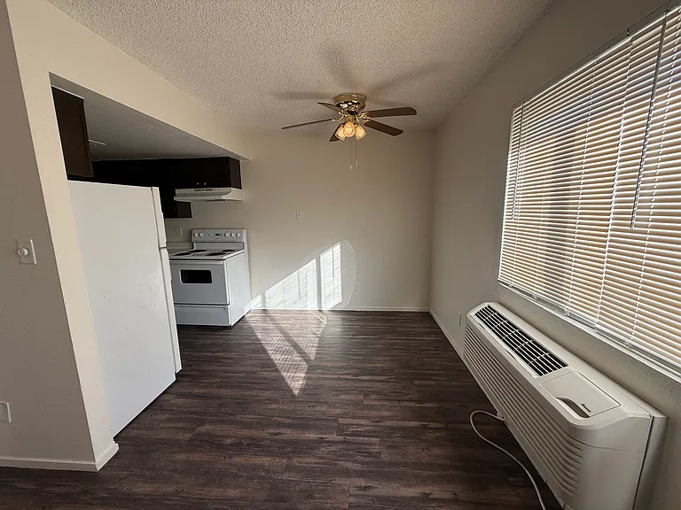 2230 Dolly Ln #B — Photo 8