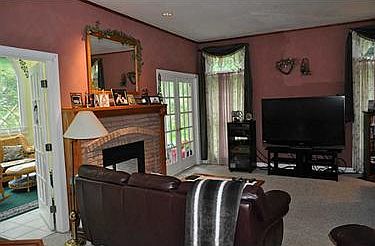 5th image of 110 Woodland Dr