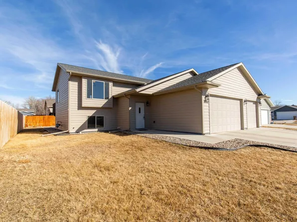 5010 Landon Dr, Rapid City, SD 57703