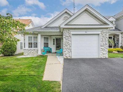 31 Perri Circle, Middle Island, NY, 11953