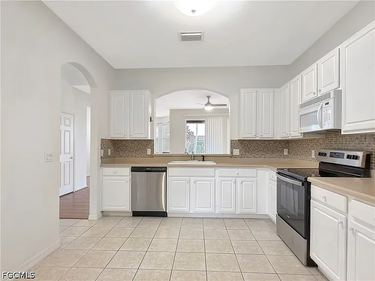 9729 Heatherstone River Ct #3 — Photo 16