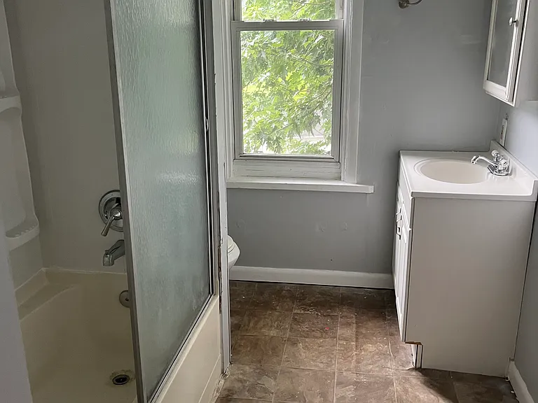 125 North Ave #6 — Photo 10