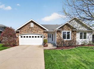 2646 Saw Tooth Dr, Fitchburg, WI 53711