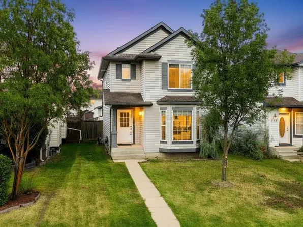 225 NW Campbell Cres, Wood Buffalo, AB T9K 2N3
