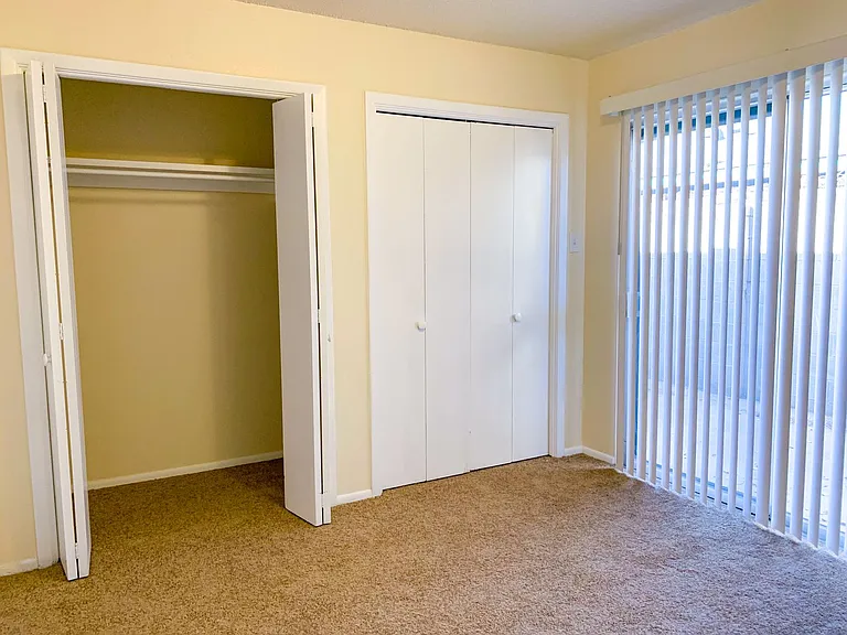 536 Madeira Dr SE — Photo 24