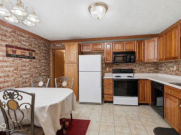 2nd image of 19505 Amber Way