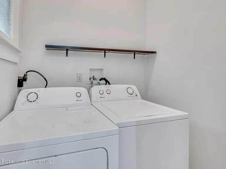 1703 Monsey Ave — Photo 10