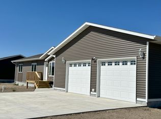 2377 Firehouse Dr, Huron, SD 57350
