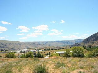 1110 Sunset Ln, Chelan, WA 98816