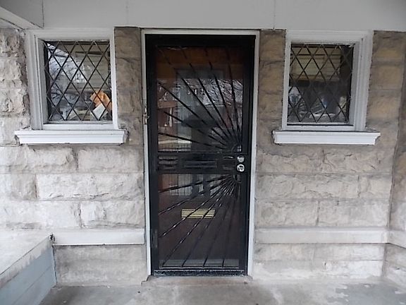 4th image of 543 N Leamington Ave