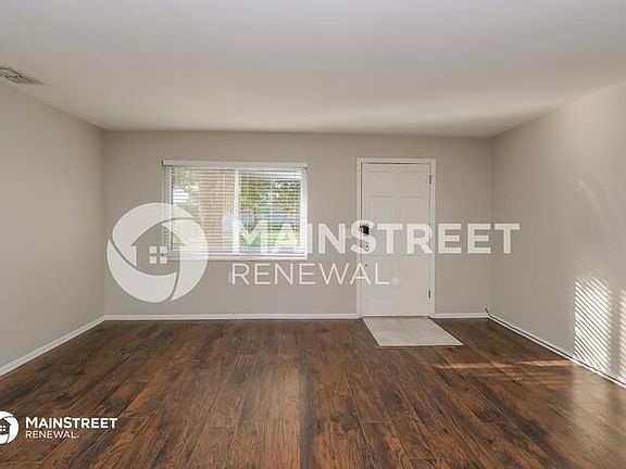 4th image of 3177 Stratford Dr