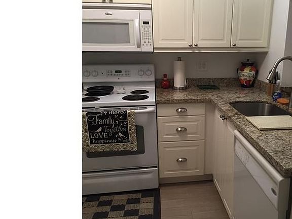 3rd image of 1481 S Ocean Blvd APT 414