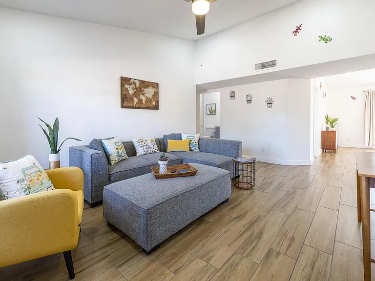 16418 N 64th Pl — Photo 11