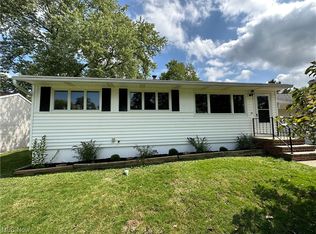 13367 Yager Dr, Strongsville, OH 44149