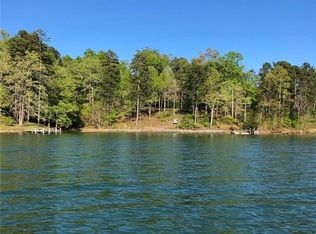 105 Riverlake Dr, Six Mile, SC 29682