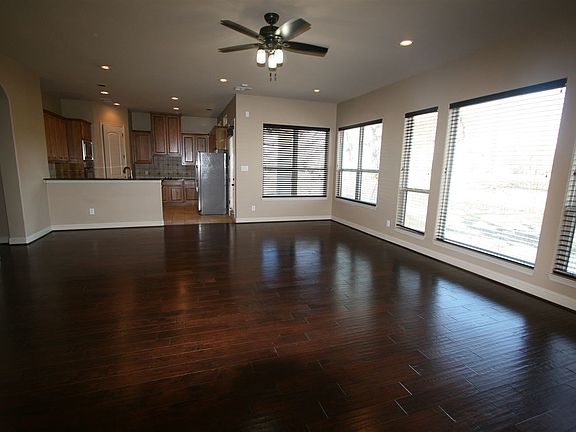 5th image of 3327 Bay West Blvd