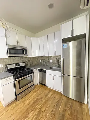 Rented by Compass | media 10