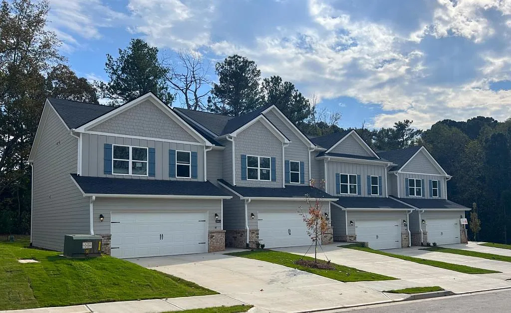 Building Photo - 244 Harvest Ridge Ln #C