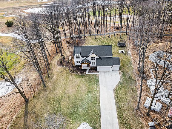 2nd image of 580 Hawksnest Dr