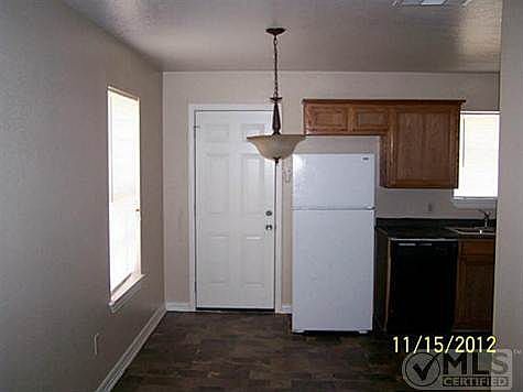 4th image of 3120 Gould Ave