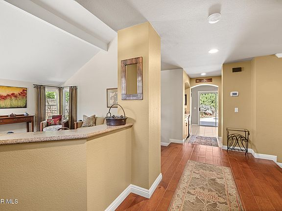 5th image of 5043 Evanwood Ave