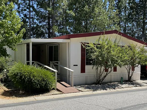 10059 Grinding Rock Dr, Grass Valley, CA 95949