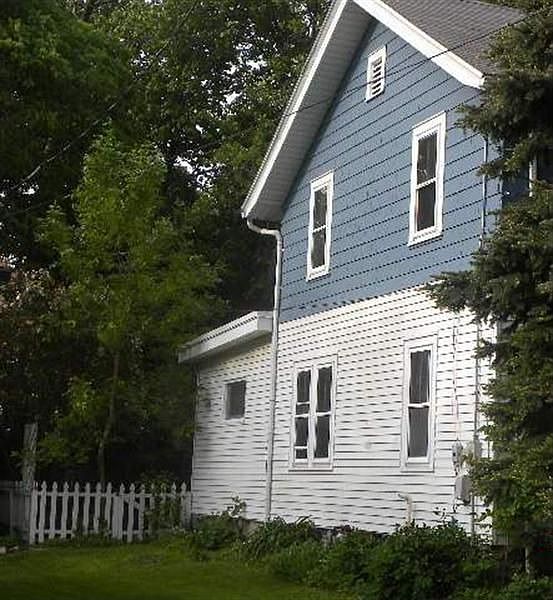 2nd image of 222 Fountain Ave