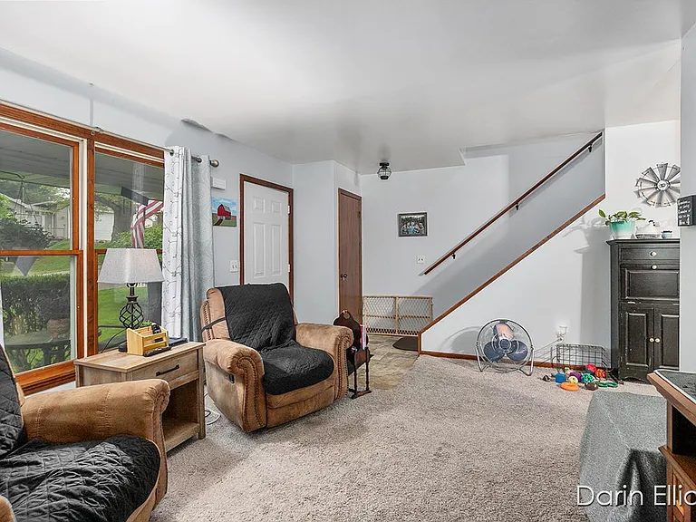 803-805 Lafayette St — Photo 3
