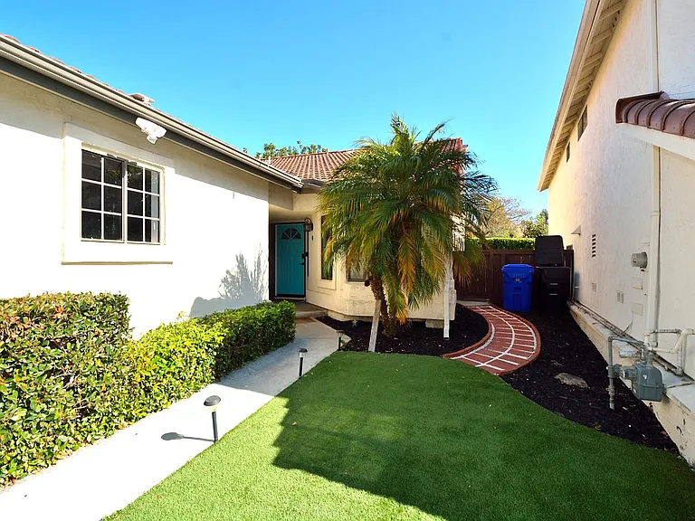 11905 Caminito Ryone — Photo 3