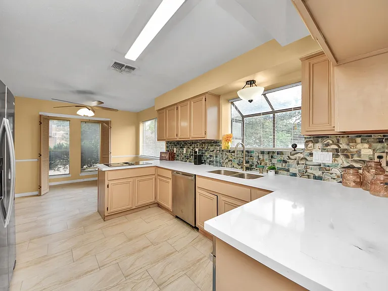 3935 Heathersage Dr — Photo 12