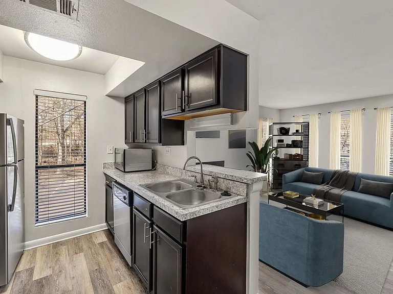 Shadowood — Photo 2
