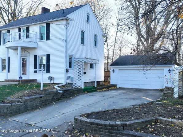 921 Green St, Lansing, MI 48906