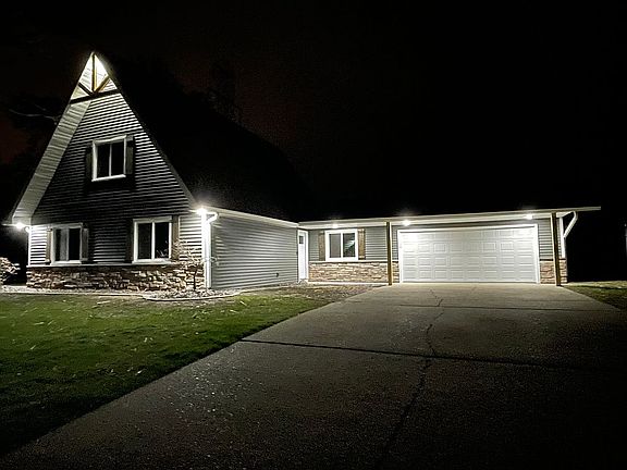 2nd image of 25 Birch Lake Dr