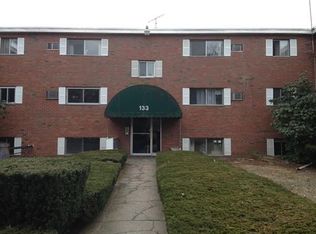 133 Creek St APT 4, Wrentham, MA 02093