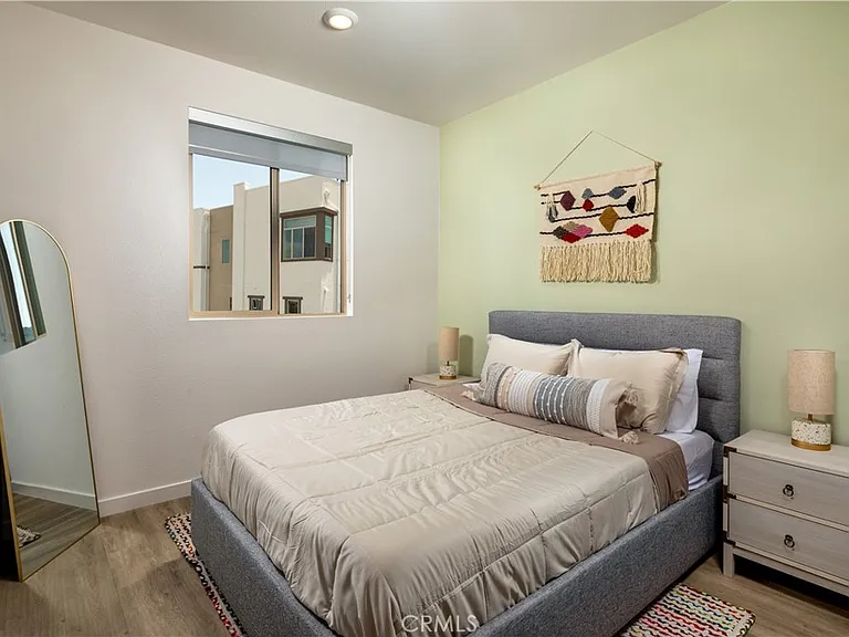 1541 W Vista Way — Photo 12