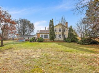 2012 N 45th Rd, Leland, IL 60531