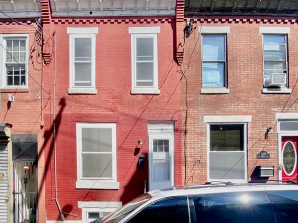 2027 S Watts St, Philadelphia, PA 19148