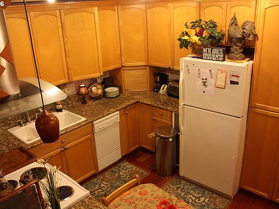 5th image of 6904 NE 43rd St #9C