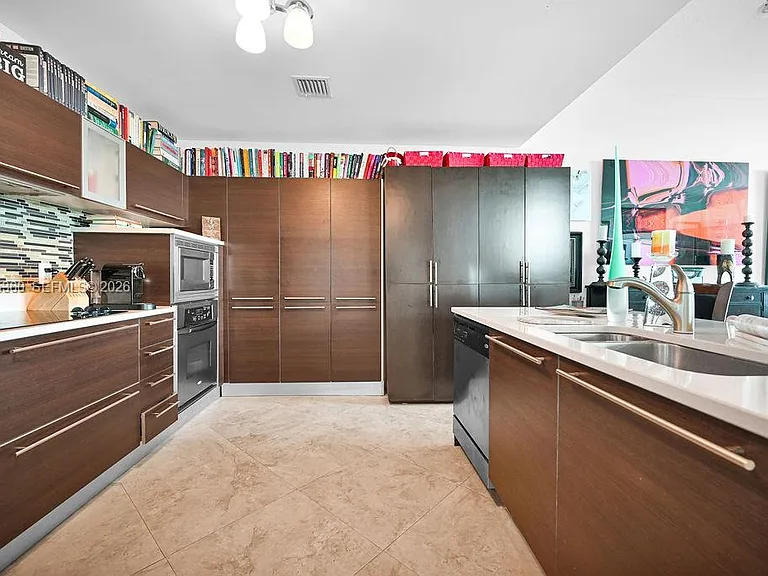 1900 N Bayshore Dr #5103 — Photo 12