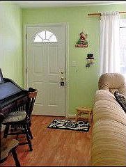 3rd image of 825 Richard St Unit D