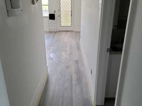 (undisclosed Address), Hollywood, FL 33027