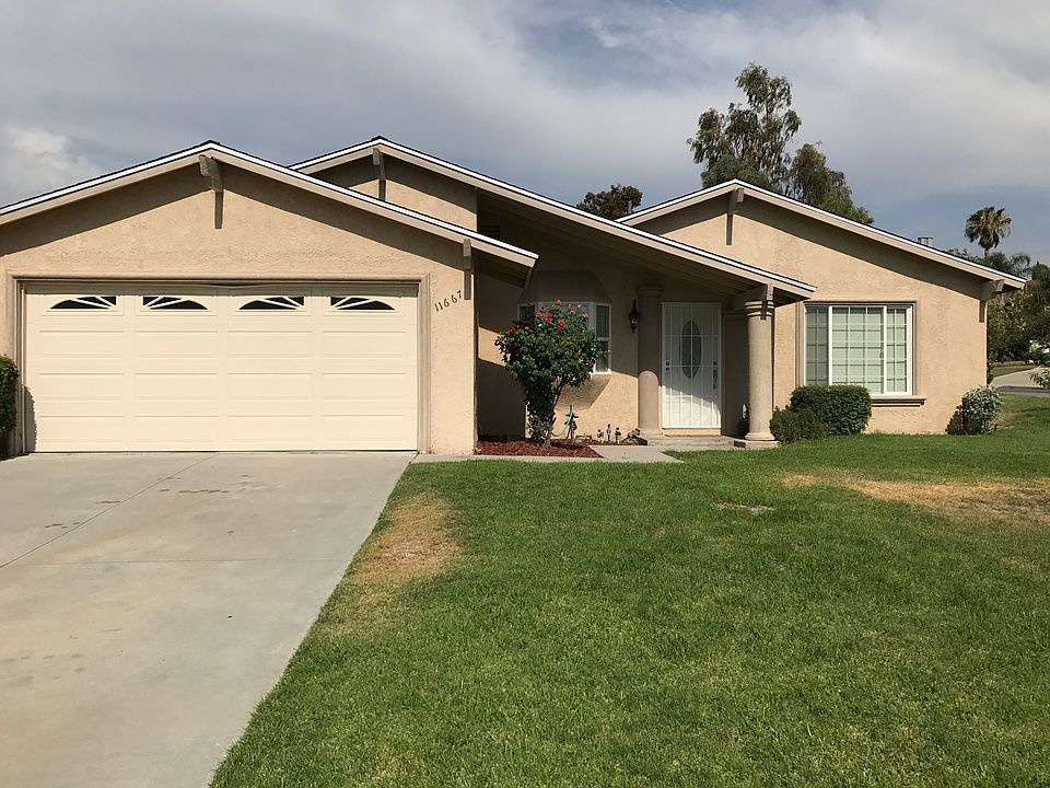 1st image of 11667 Cielo Ln