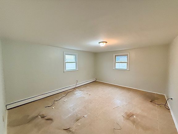 5th image of 1321 B St Floor 2