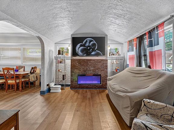 2nd image of 4186 N 15th STREET