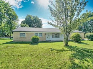 1518 Kensington Dr, Bellbrook, OH 45305