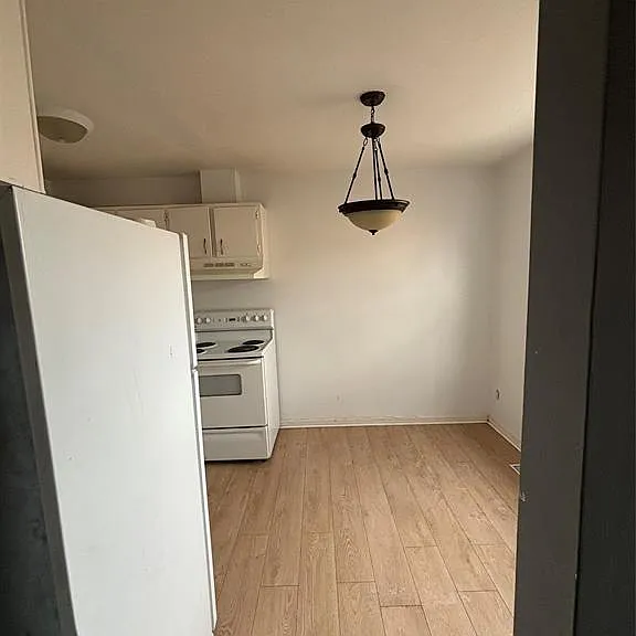 834 Exmouth St #22 — Photo 4