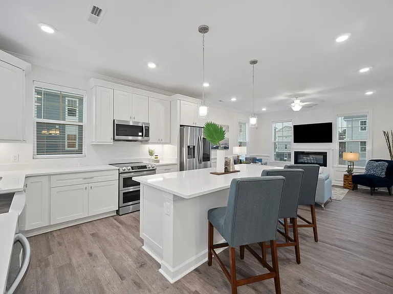 9631 21st Bay St — Photo 3
