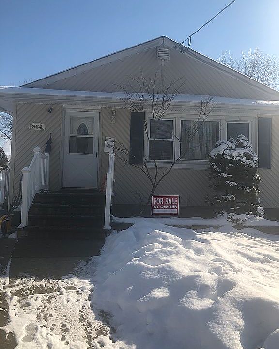 1st image of 364 Siegel St