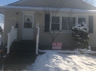 364 Siegel St, Westbury, NY 11590