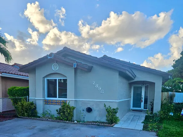 2898 W 74th Pl, Hialeah, FL 33018